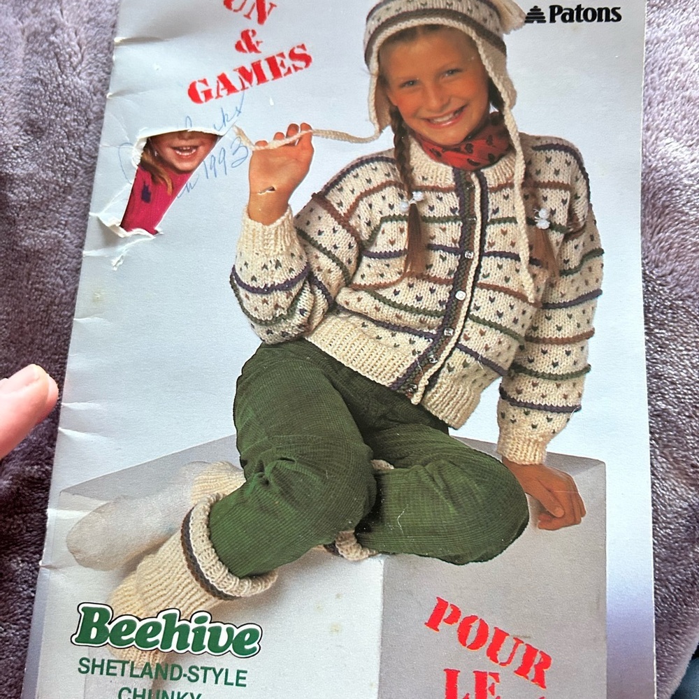 5/$25 Patons Beehive 480 Knit Sweater and Hat Set vintage 1986 pattern book 🥰